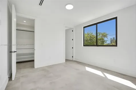 2421 SW 16th Terrace Miami FL 33145