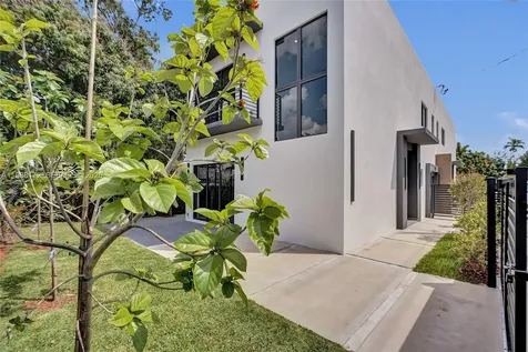 2421 SW 16th Terrace Miami FL 33145