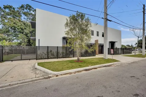2421 SW 16th Terrace Miami FL 33145
