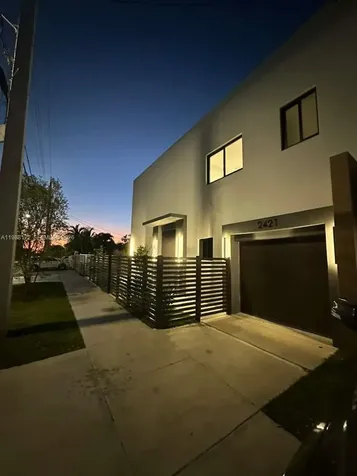 2421 SW 16th Terrace Miami FL 33145