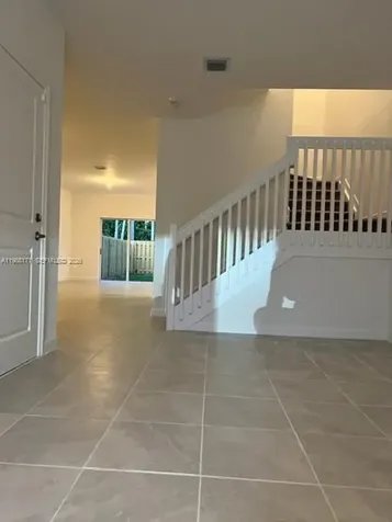1041 SE 27th Terrace Homestead FL 33035