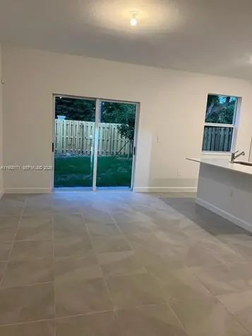 1041 SE 27th Terrace Homestead FL 33035