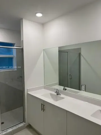 1041 SE 27th Terrace Homestead FL 33035