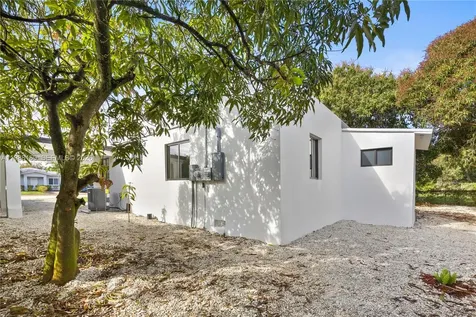 421 NW 81st Street Miami FL 33150