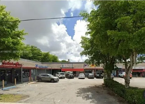 4685 NW 7th Street Miami FL 33126