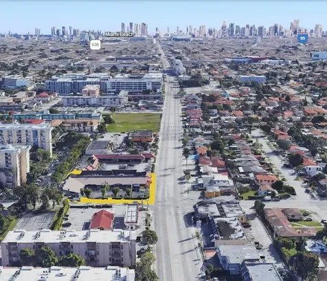4685 NW 7th Street Miami FL 33126