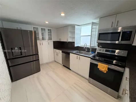 6760 SW 40th Street Davie FL 33314