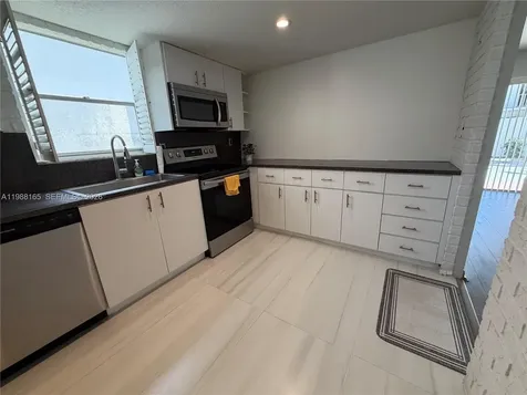 6760 SW 40th Street Davie FL 33314