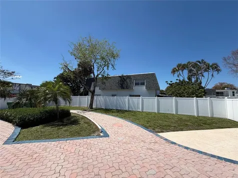6760 SW 40th Street Davie FL 33314