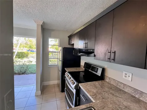 95 NE 41st Street Oakland Park FL 33334