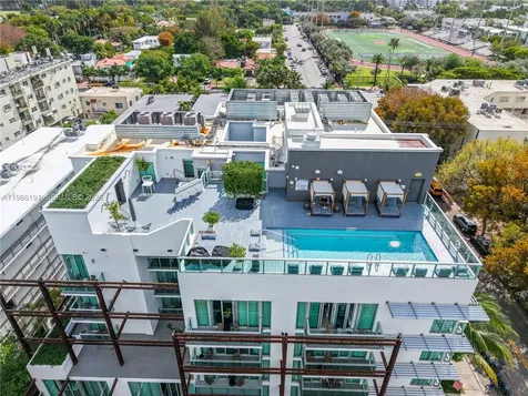 1215 West Avenue Miami Beach FL 33139