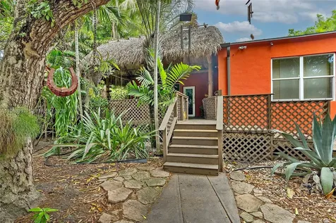 120 SW 24th Road Miami FL 33129