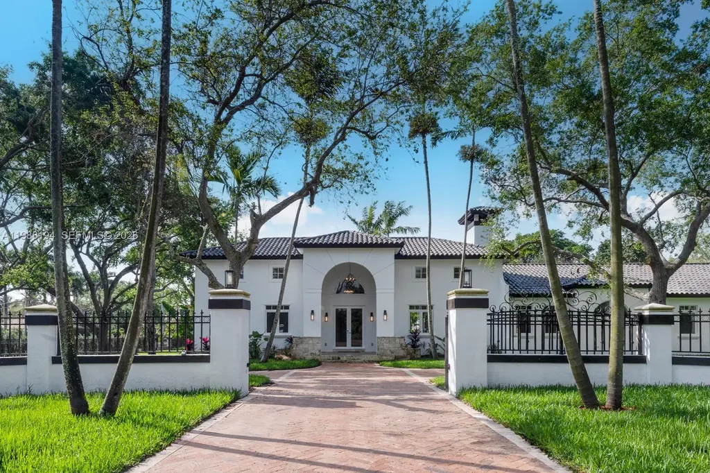 6200 SW 130th Terrace Pinecrest FL 33156