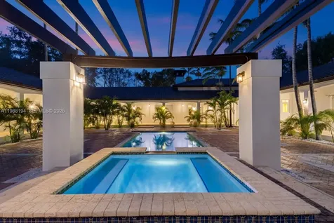 6200 SW 130th Terrace Pinecrest FL 33156