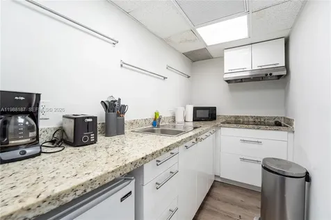750 Collins Avenue Miami Beach FL 33139