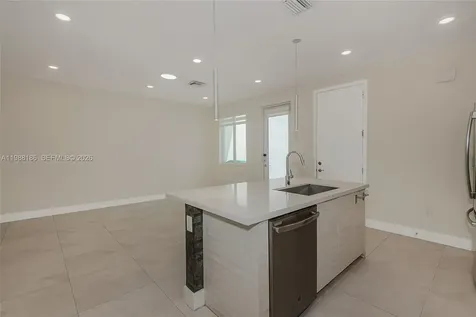 10460 NW 67th Street Doral FL 33178