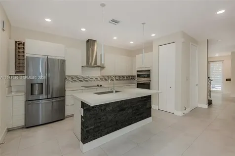 10460 NW 67th Street Doral FL 33178