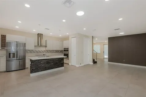 10460 NW 67th Street Doral FL 33178