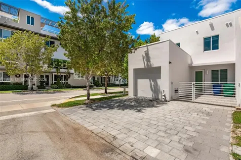 10460 NW 67th Street Doral FL 33178