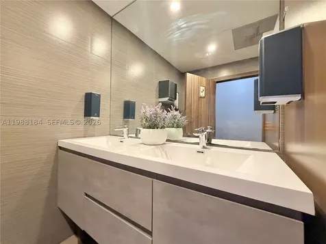 4273 NW 107th Avenue Doral FL 33178