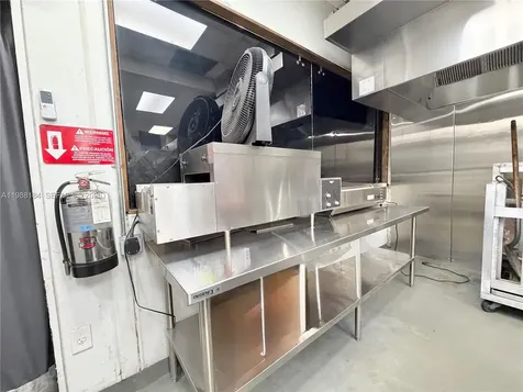 4273 NW 41st Street Doral FL 33178