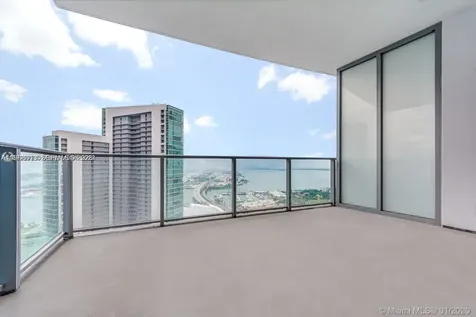 851 NE 1st Avenue Miami FL 33132