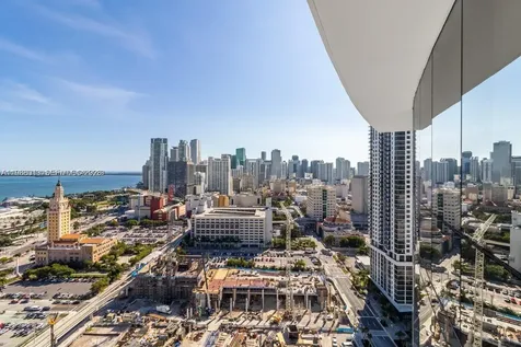 851 NE 1st Avenue Miami FL 33132