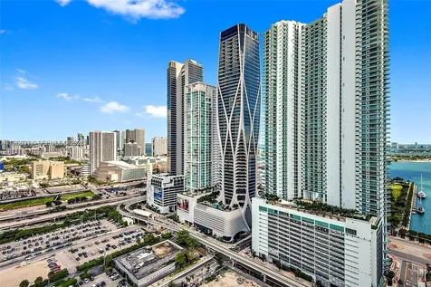 851 NE 1st Avenue Miami FL 33132