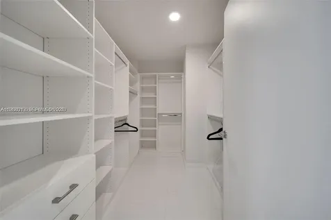 851 NE 1st Avenue Miami FL 33132