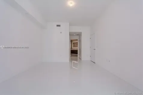851 NE 1st Avenue Miami FL 33132