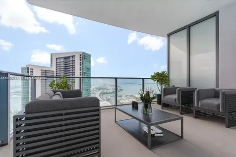 851 NE 1st Avenue Miami FL 33132
