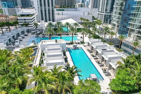 851 NE 1st Avenue Miami FL 33132