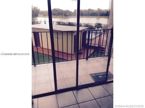 9688 Fontainebleau Boulevard Miami FL 33172