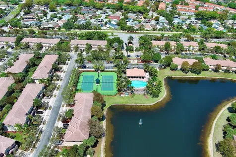 2883 SW 85th Avenue Miramar FL 33025