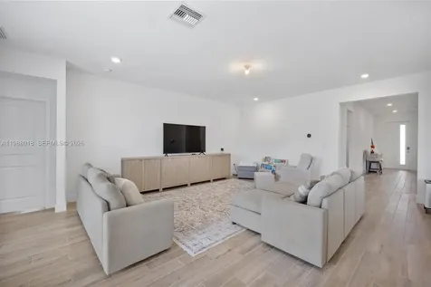 29377 SW 178th Court Homestead FL 33030