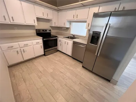 1800 SW 81st Avenue North Lauderdale FL 33068