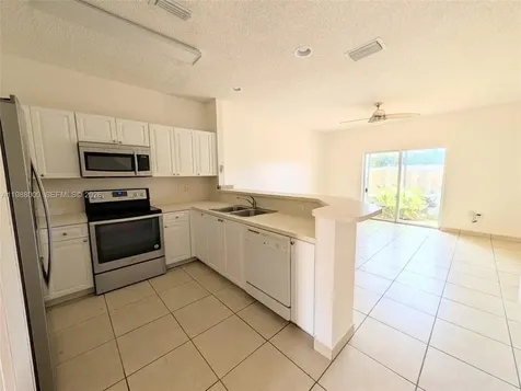2320 SE 23rd Road Homestead FL 33035