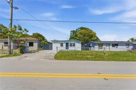 1017 NW 8th Street Hallandale Beach FL 33009