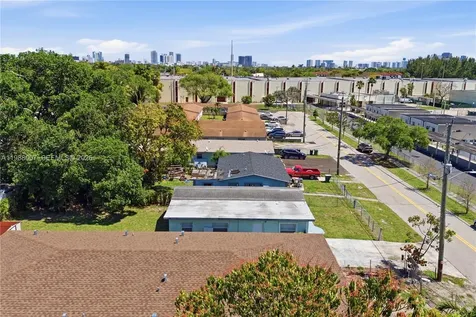 1017 NW 8th Street Hallandale Beach FL 33009
