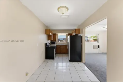 1017 NW 8th Street Hallandale Beach FL 33009