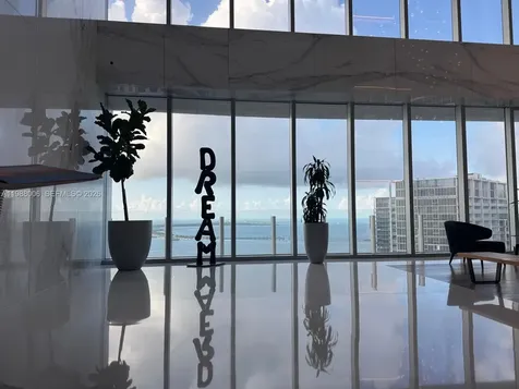 300 Biscayne Boulevard Way Miami FL 33131