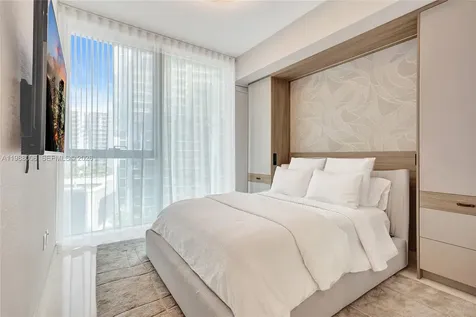 300 Biscayne Boulevard Way Miami FL 33131