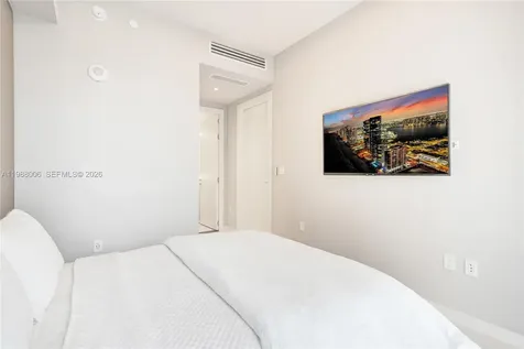 300 Biscayne Boulevard Way Miami FL 33131