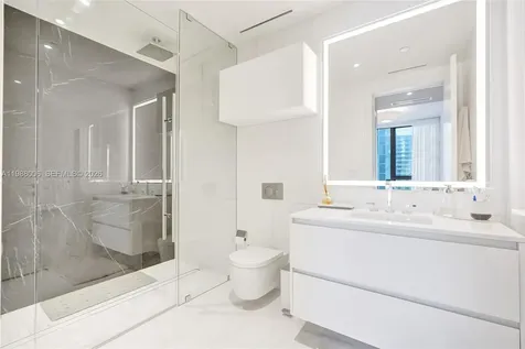 300 Biscayne Boulevard Way Miami FL 33131
