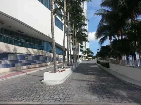 335 S Biscayne Boulevard Miami FL 33131