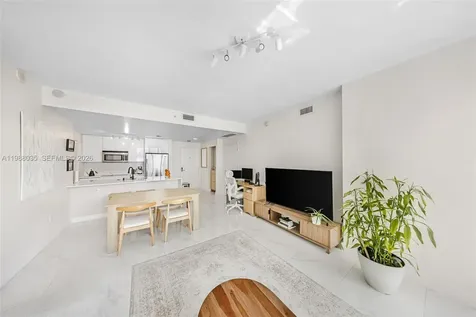 300 S Biscayne Boulevard Miami FL 33131