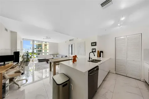 300 S Biscayne Boulevard Miami FL 33131