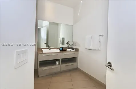 4111 S Ocean Drive Hollywood FL 33019