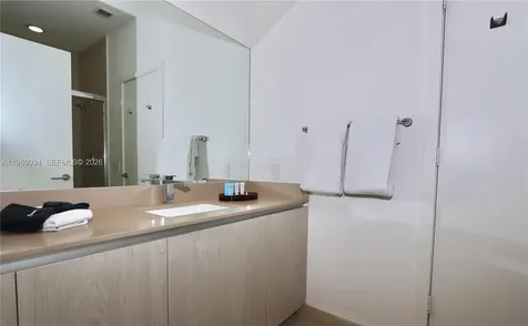 4111 S Ocean Drive Hollywood FL 33019