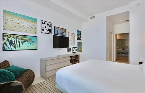 4111 S Ocean Drive Hollywood FL 33019